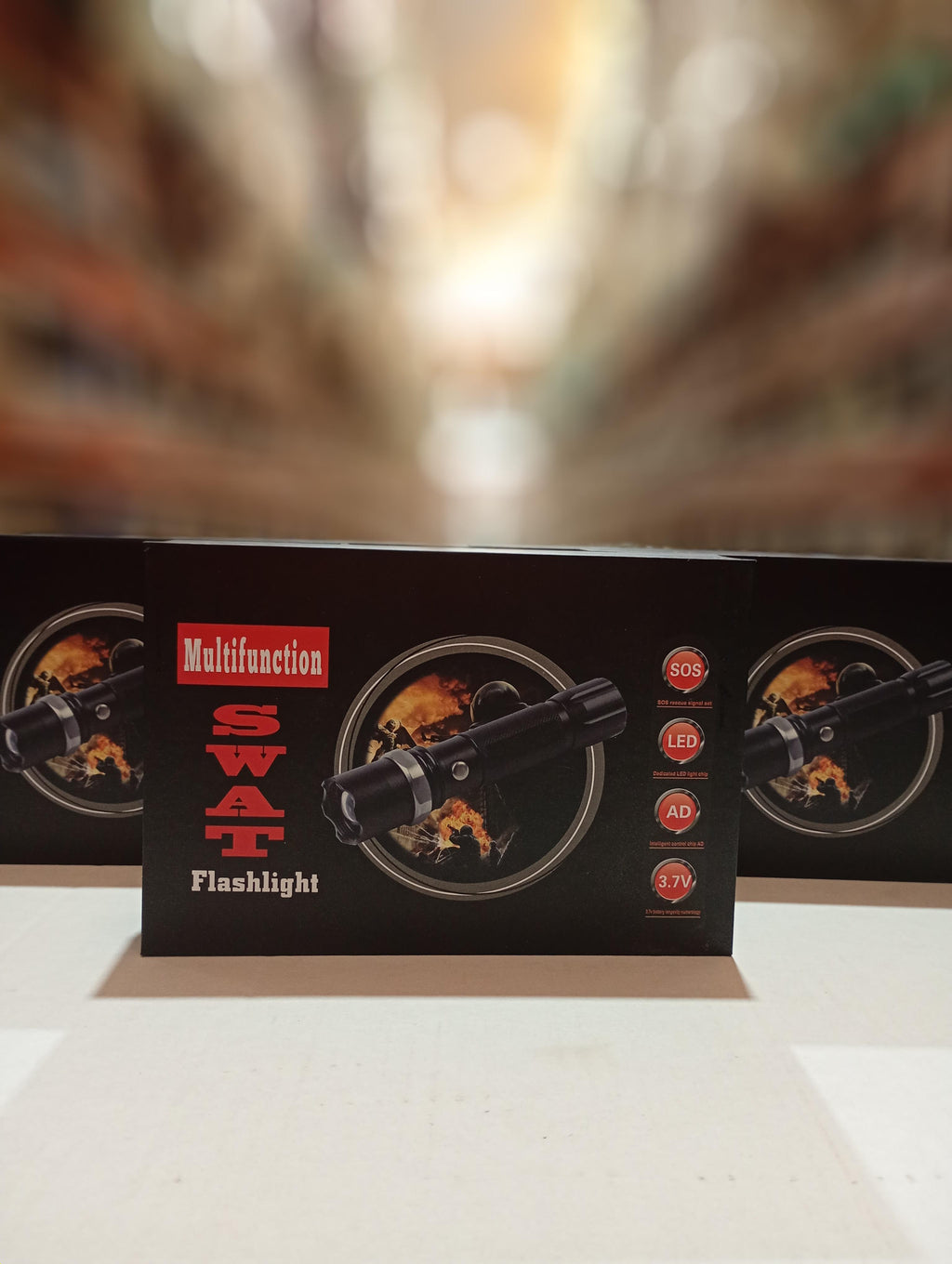 Linterna LED recargable de alta potencia